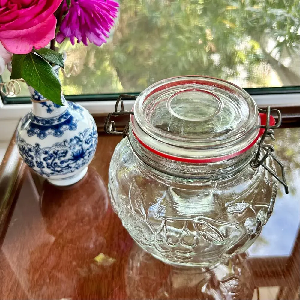Unique Vintage vintage clear